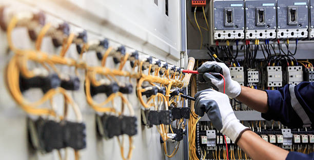Professional Electrician technician working in Bedford, IN